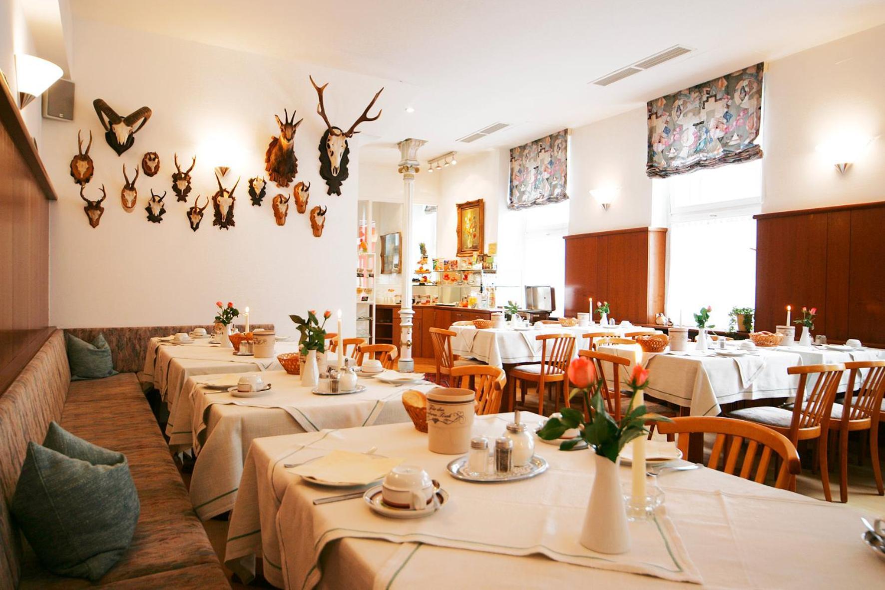 Hotel Hirschen Konstanz Bagian luar foto